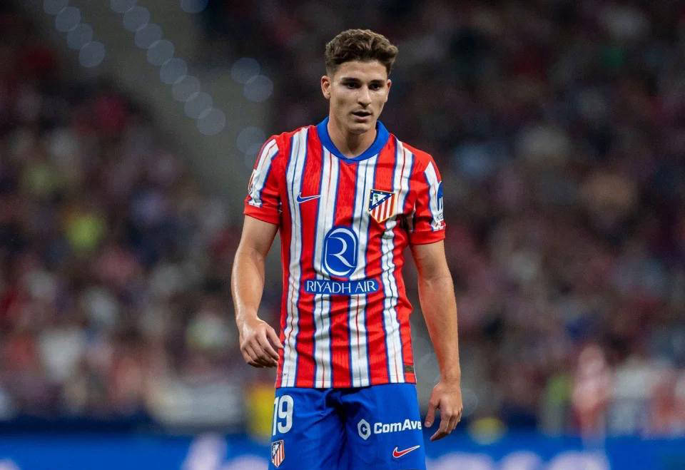 阿尔瓦雷斯夏窗去留悬念重重：曾获承诺的核心地位，现境遇竟不及曼城